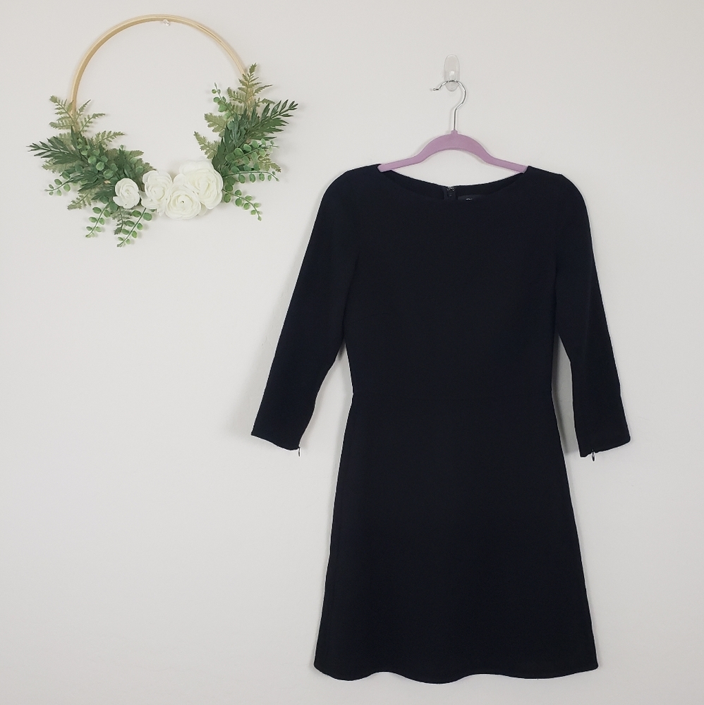 NWOT Theory kamillina saxton stretch wool dress